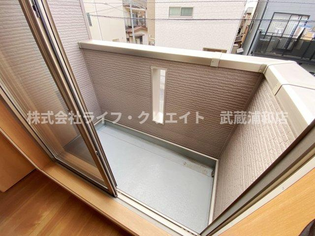 四谷3丁目テラスハウスのバルコニー