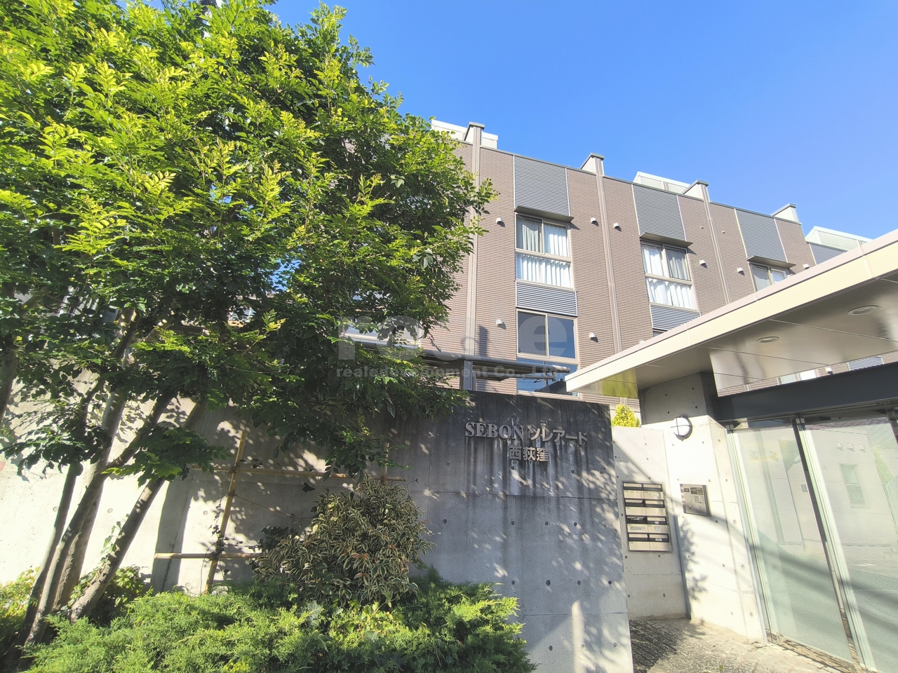 杉並区上荻４丁目の賃貸マンションの外観