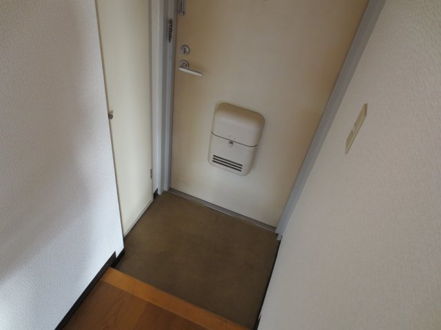 ファベール西浦和　1の玄関