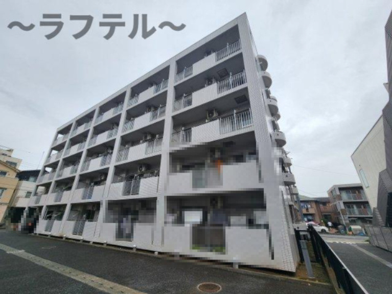 ソルティ ブラン鶴瀬の外観