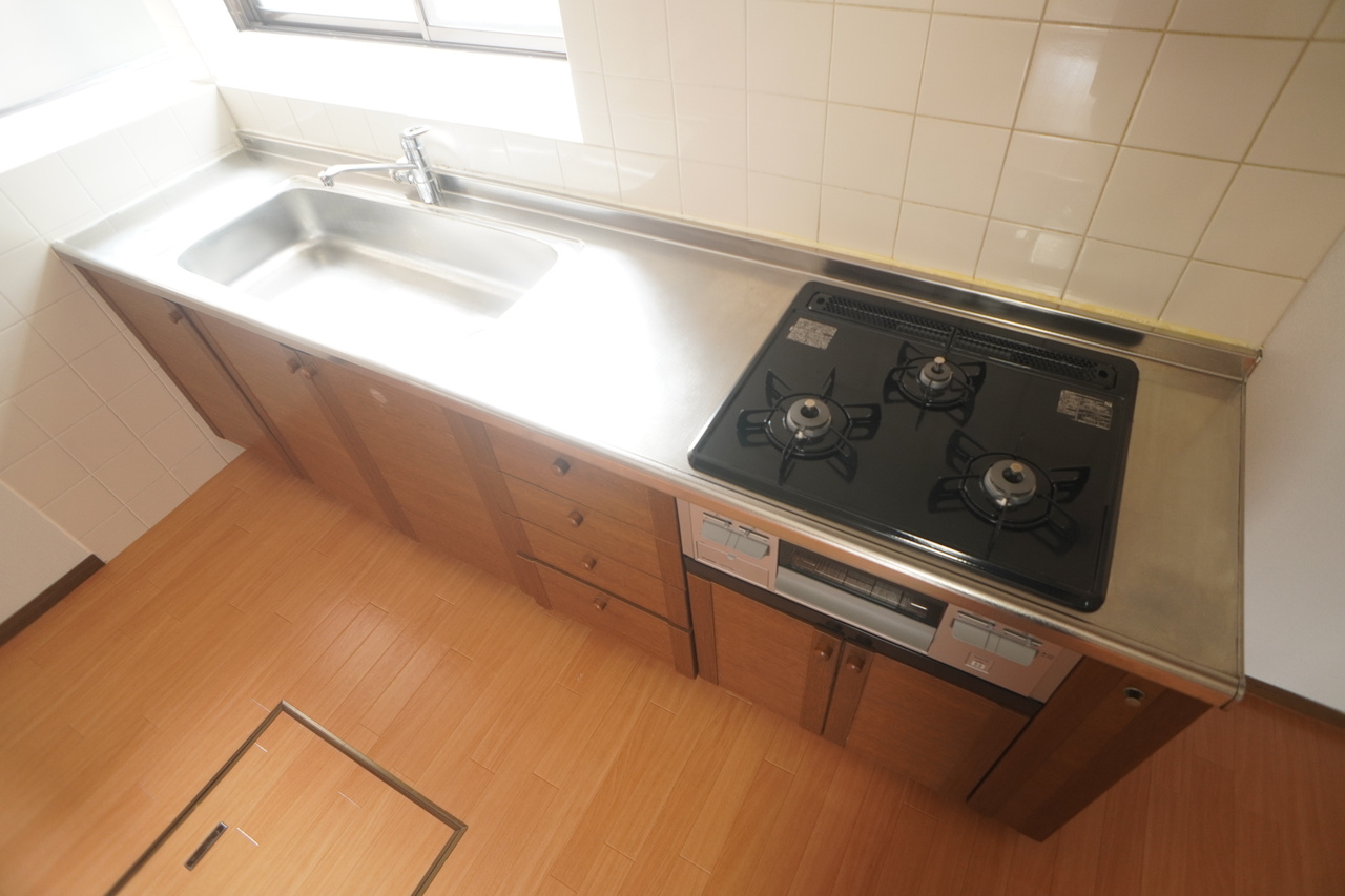 あやめ池北3丁目戸建のキッチン