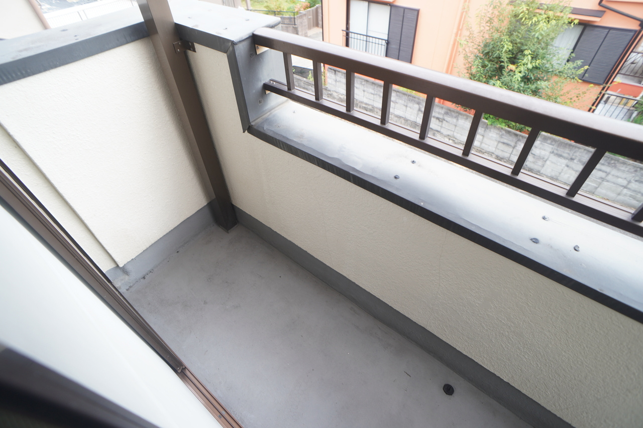 あやめ池北3丁目戸建のバルコニー