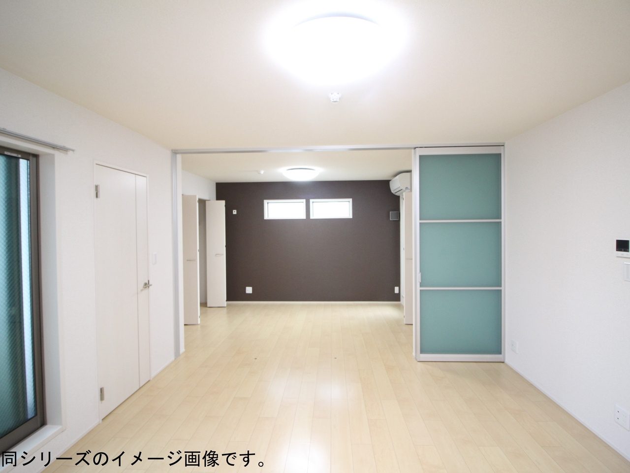 フジパレス今川Ⅰ番館の居間・リビング