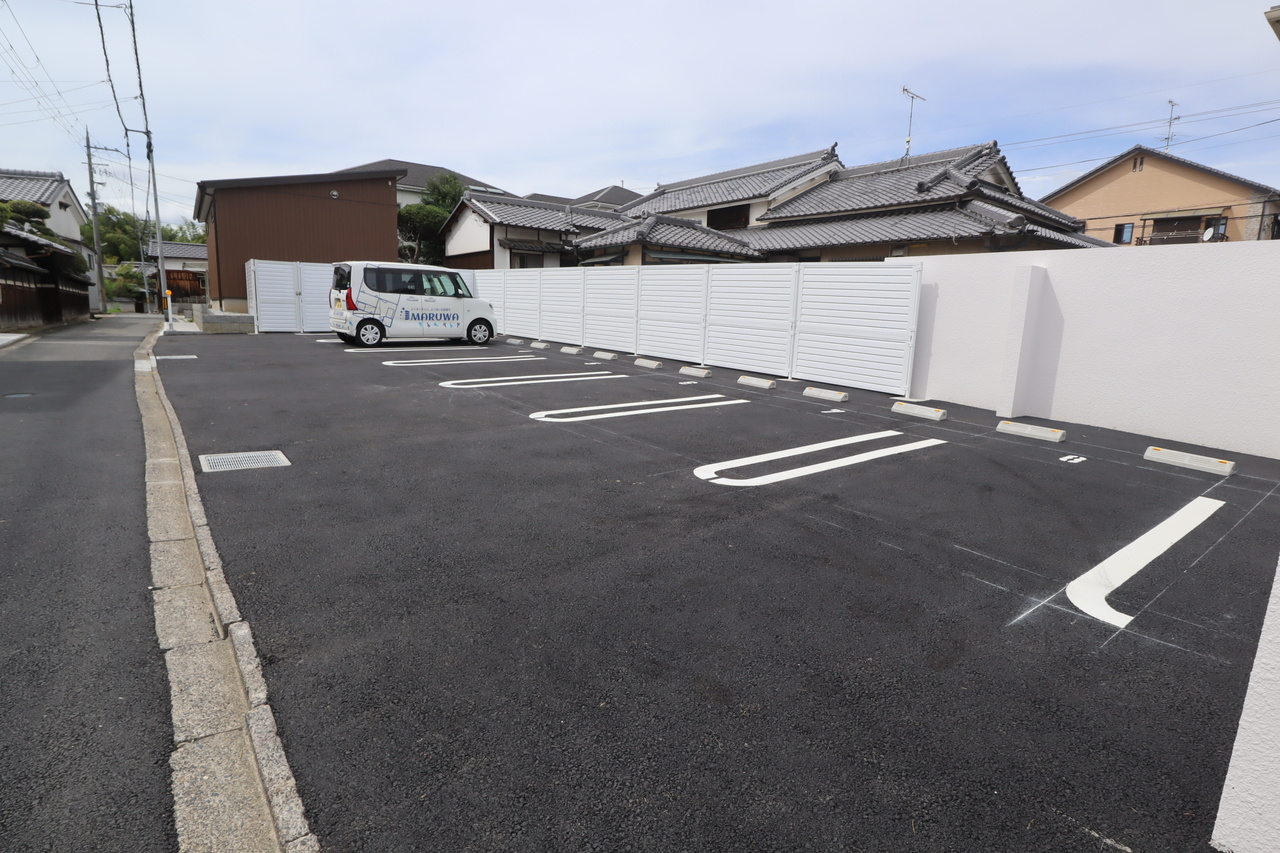 パルクレールの駐車場
