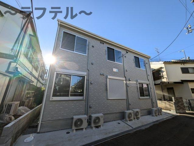 Wisteria　Eastの外観