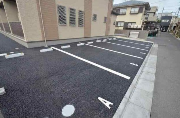 KLAVIERの駐車場