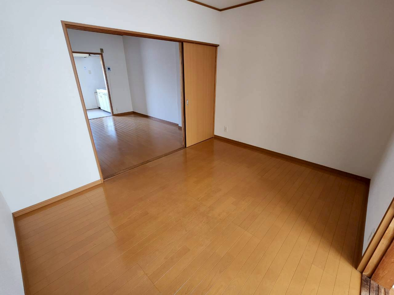グランコート西大寺２番館の居間・リビング