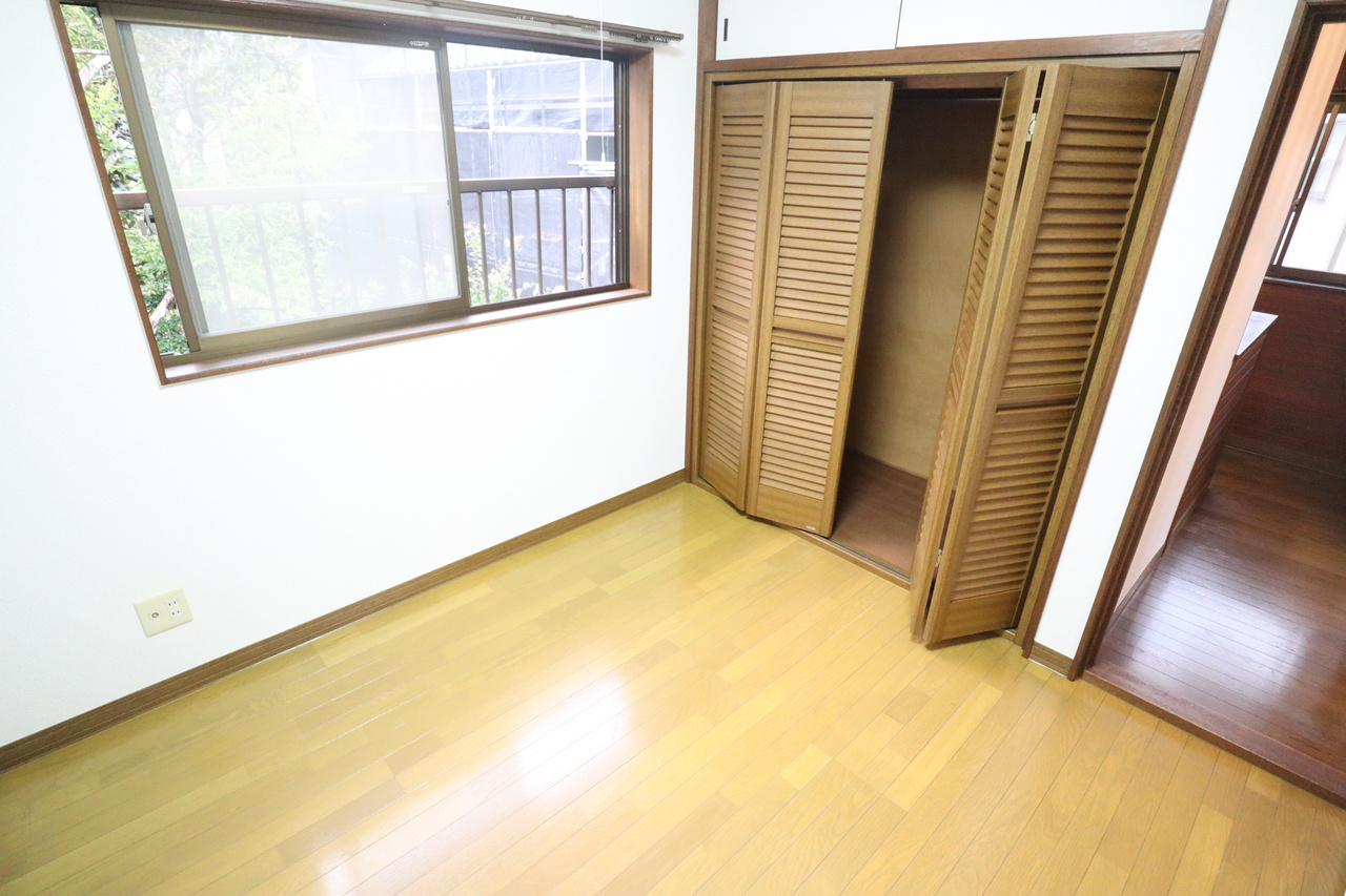新旭ケ丘　谷澤邸の洋室