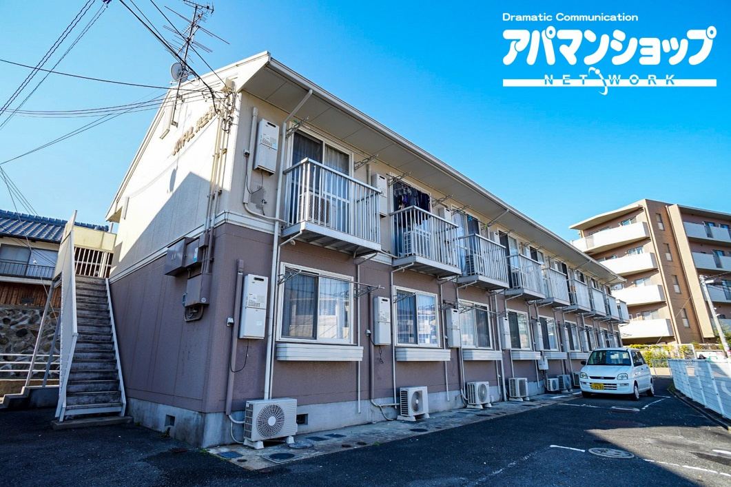 ジョイフル東生駒Ａ棟の外観