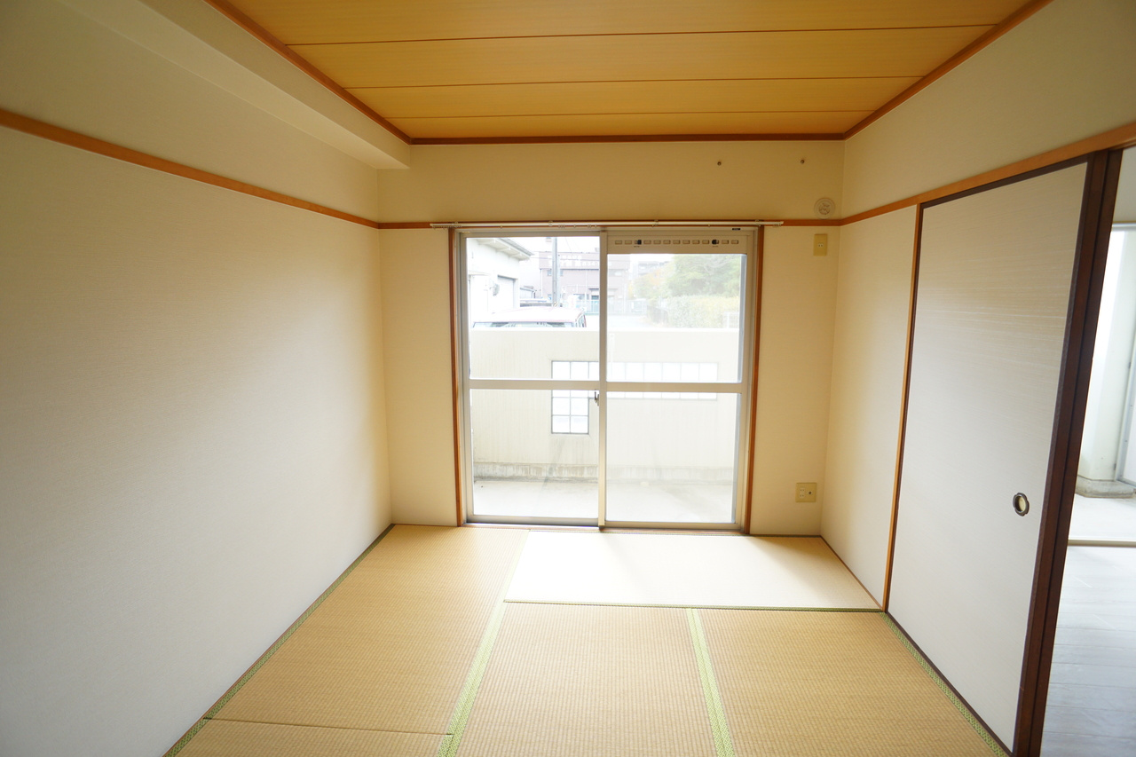 まあぁろーマンションの和室