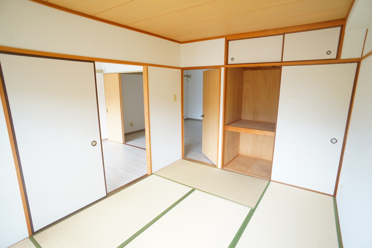 まあぁろーマンションの和室