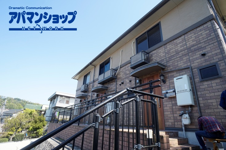 ヴィラ東生駒の外観