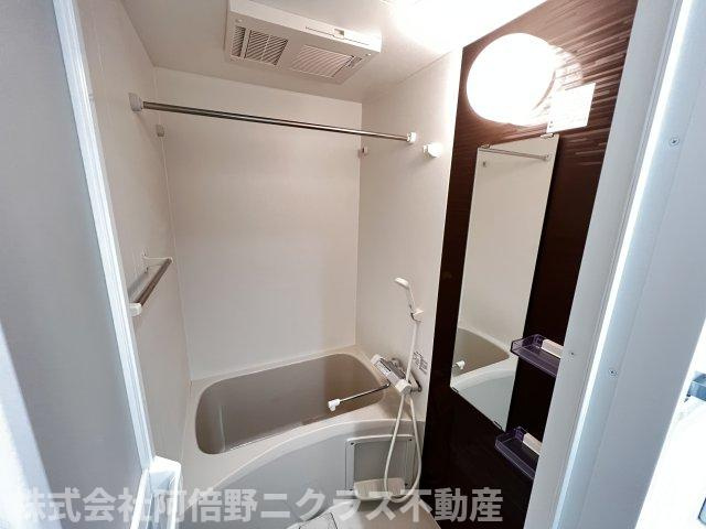 ラクラス阿倍野元町の浴室