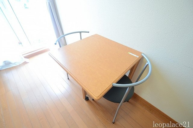 レオパレスボムール栄延のその他