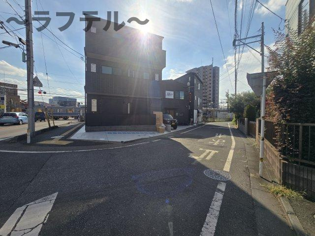 所沢市東狭山ケ丘１丁目のアパートの周辺