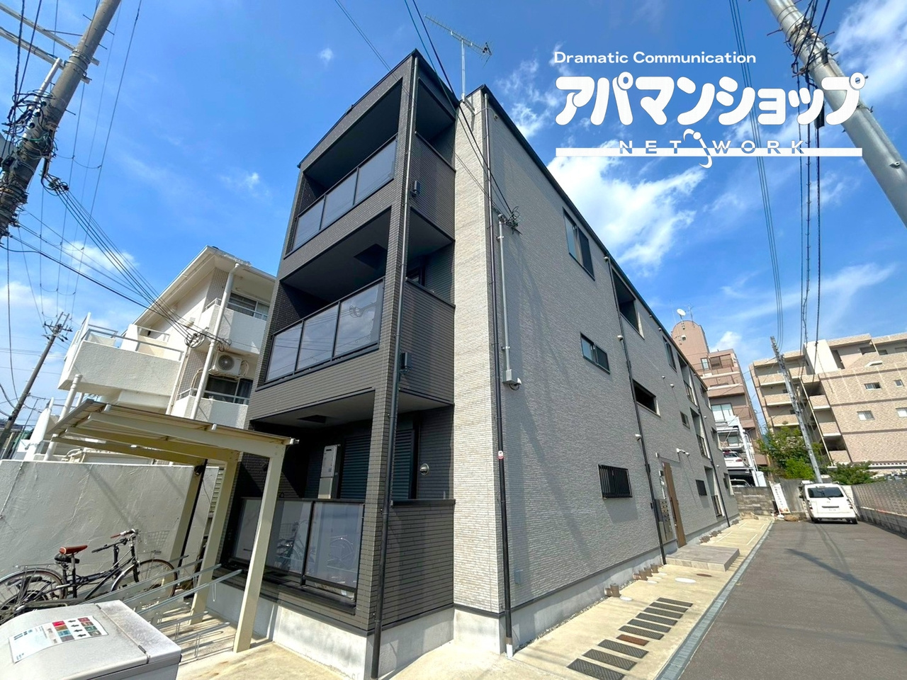 ｂａｄｇｅ　ｎａｒａ　ｅｋｉｍａｅ（バッジ奈良駅前）の外観