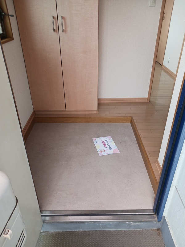 第二佐川ビルの玄関