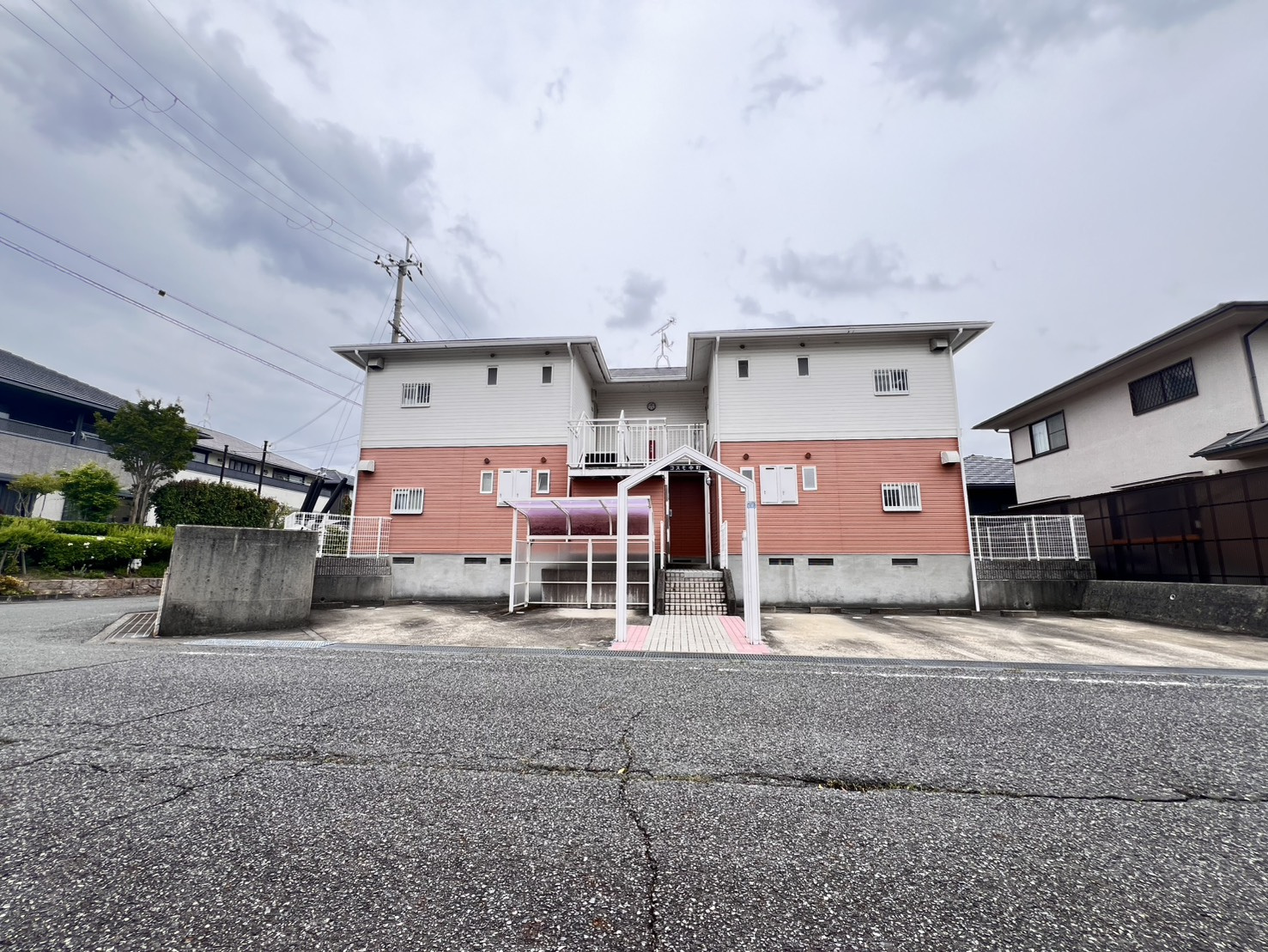 コスモ中町２０１の外観|外はこのようになっています