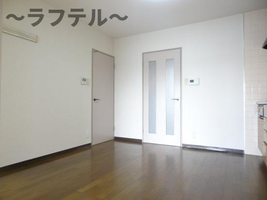 狭山市大字水野の賃貸マンションの居間・リビング