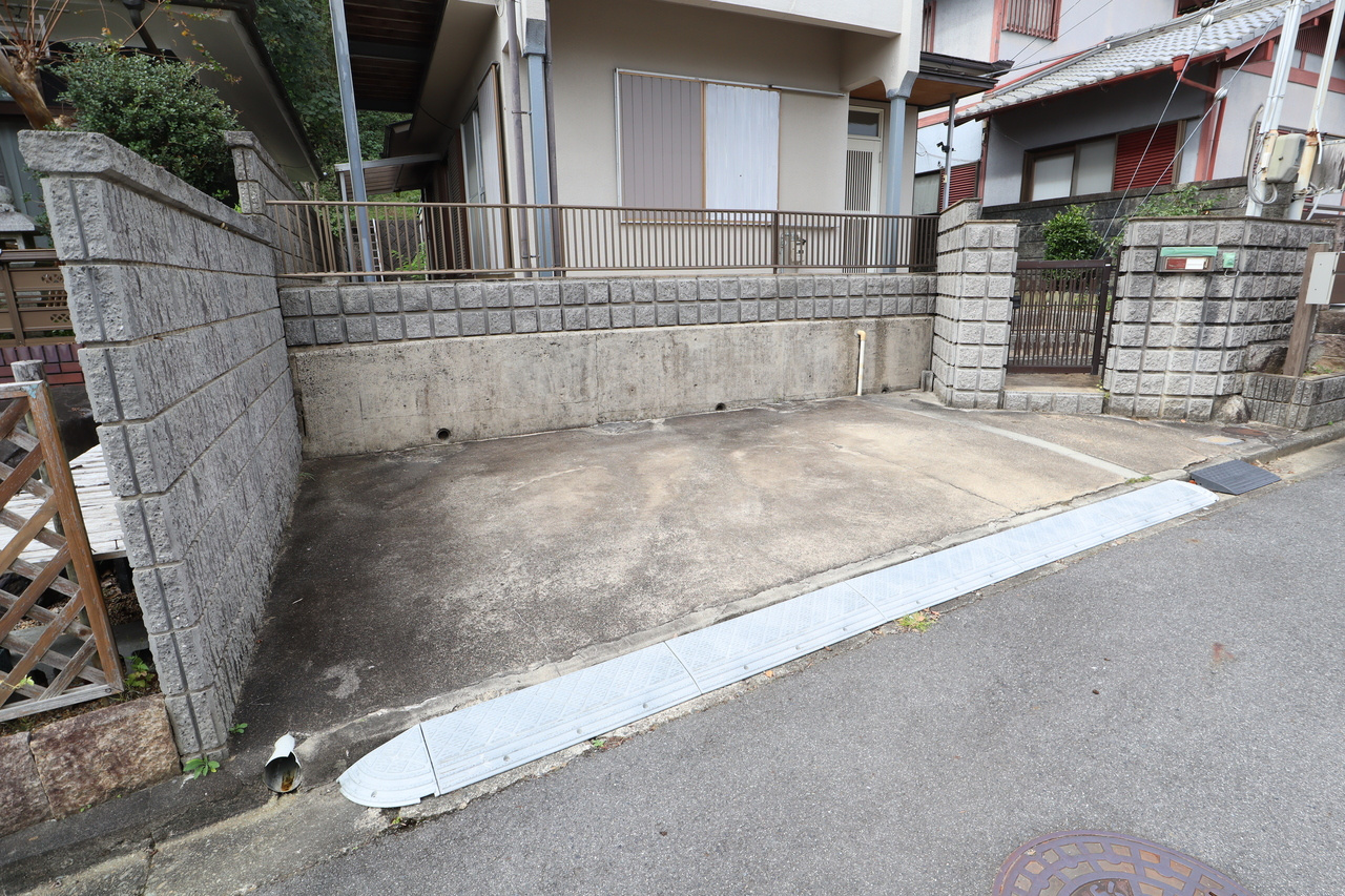 吉野郡大淀町大字桧垣本の一戸建ての駐車場
