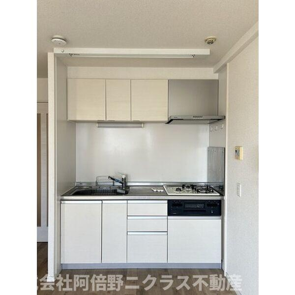 ファイブコート今川のキッチン|別部屋リノベーション参考写真です。