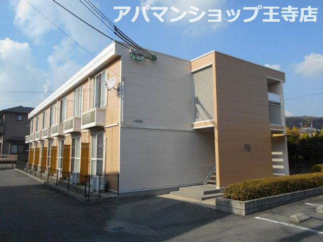 レオパレス法隆寺の外観