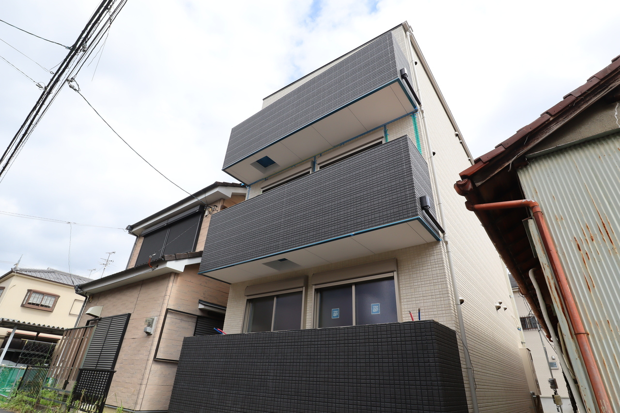 スクエアメゾン坊城の外観