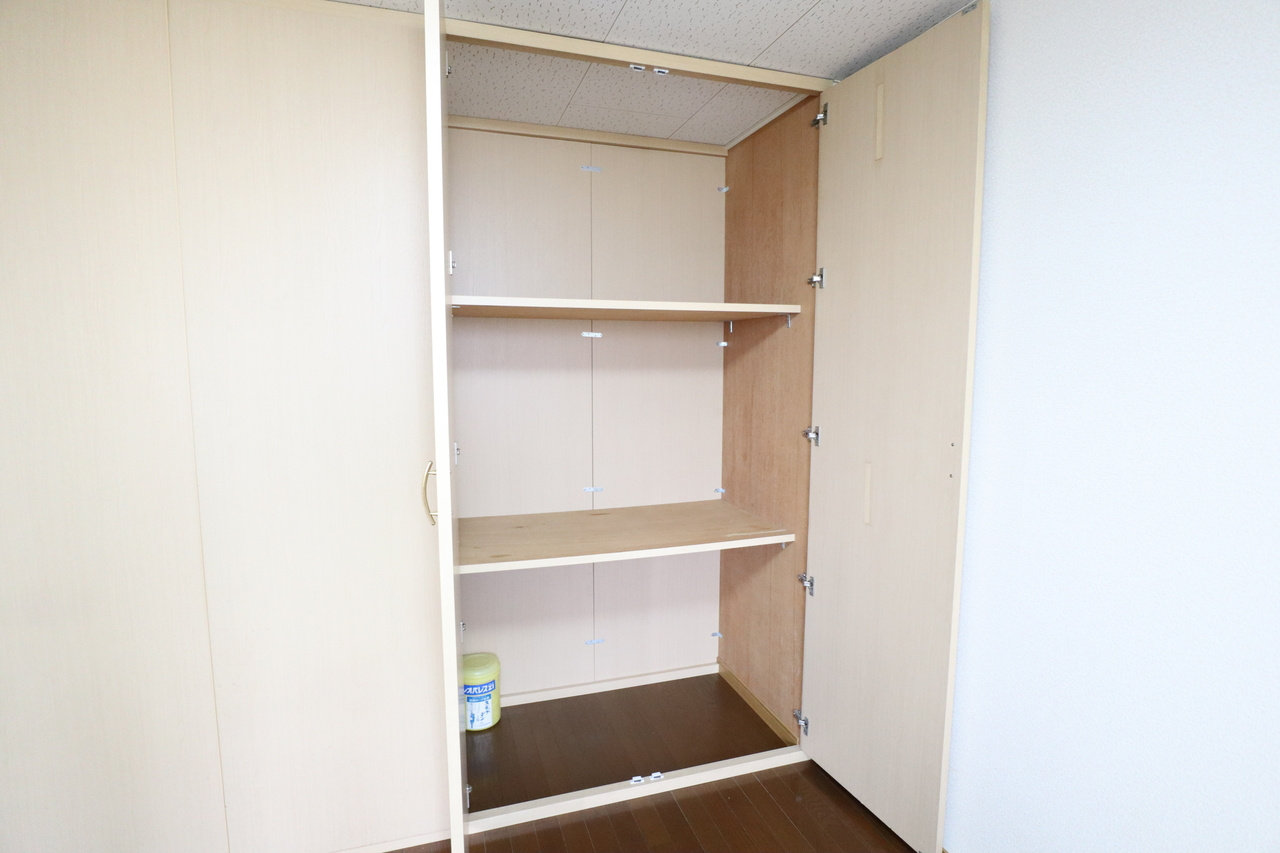 レオパレス浪漫（ロマン）の収納