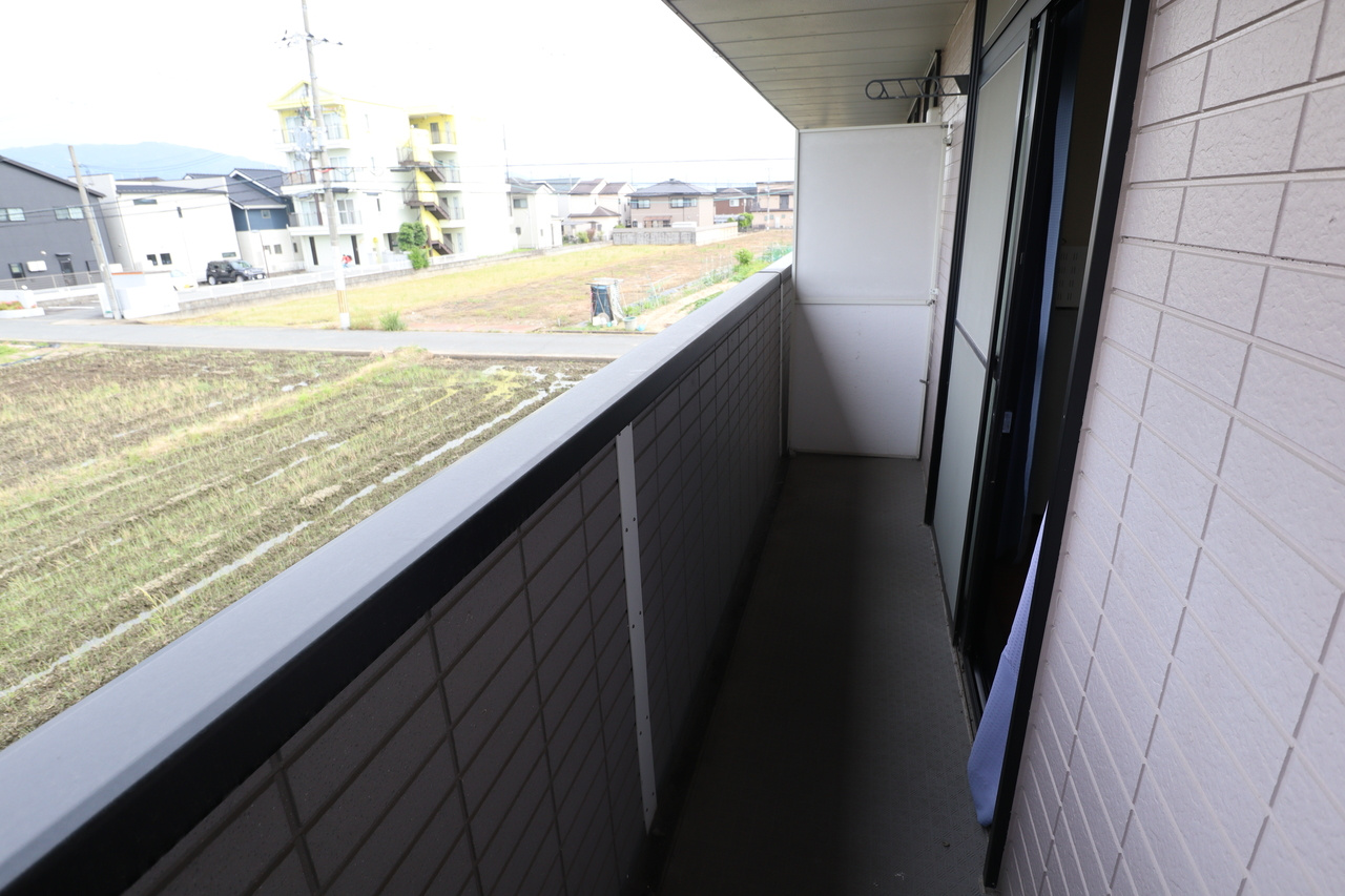 レオパレス浪漫（ロマン）のバルコニー
