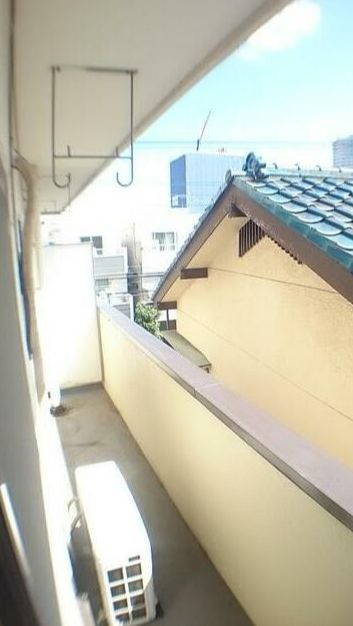 ピースフルハイツのバルコニー