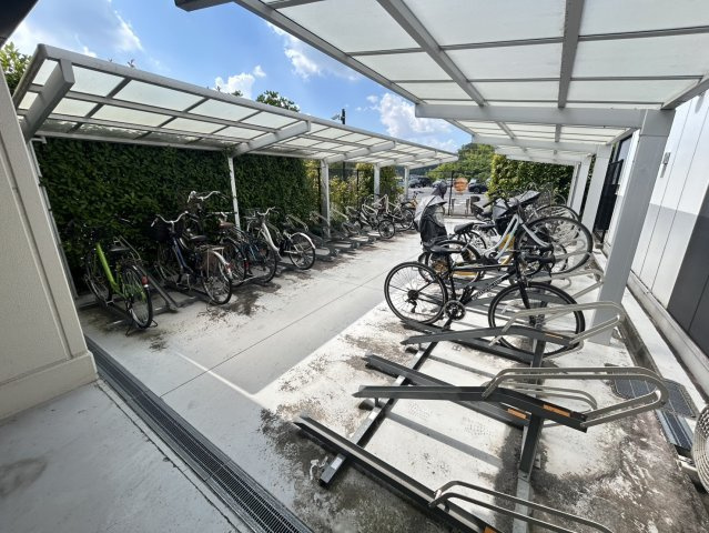 K-TERRACE学研奈良登美ヶ丘の駐車場