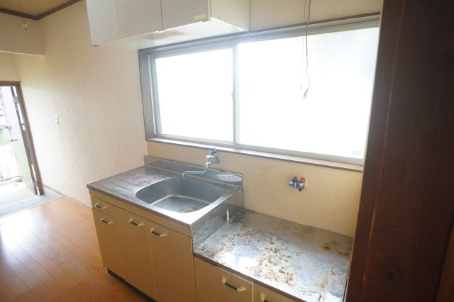 太子荘のキッチン