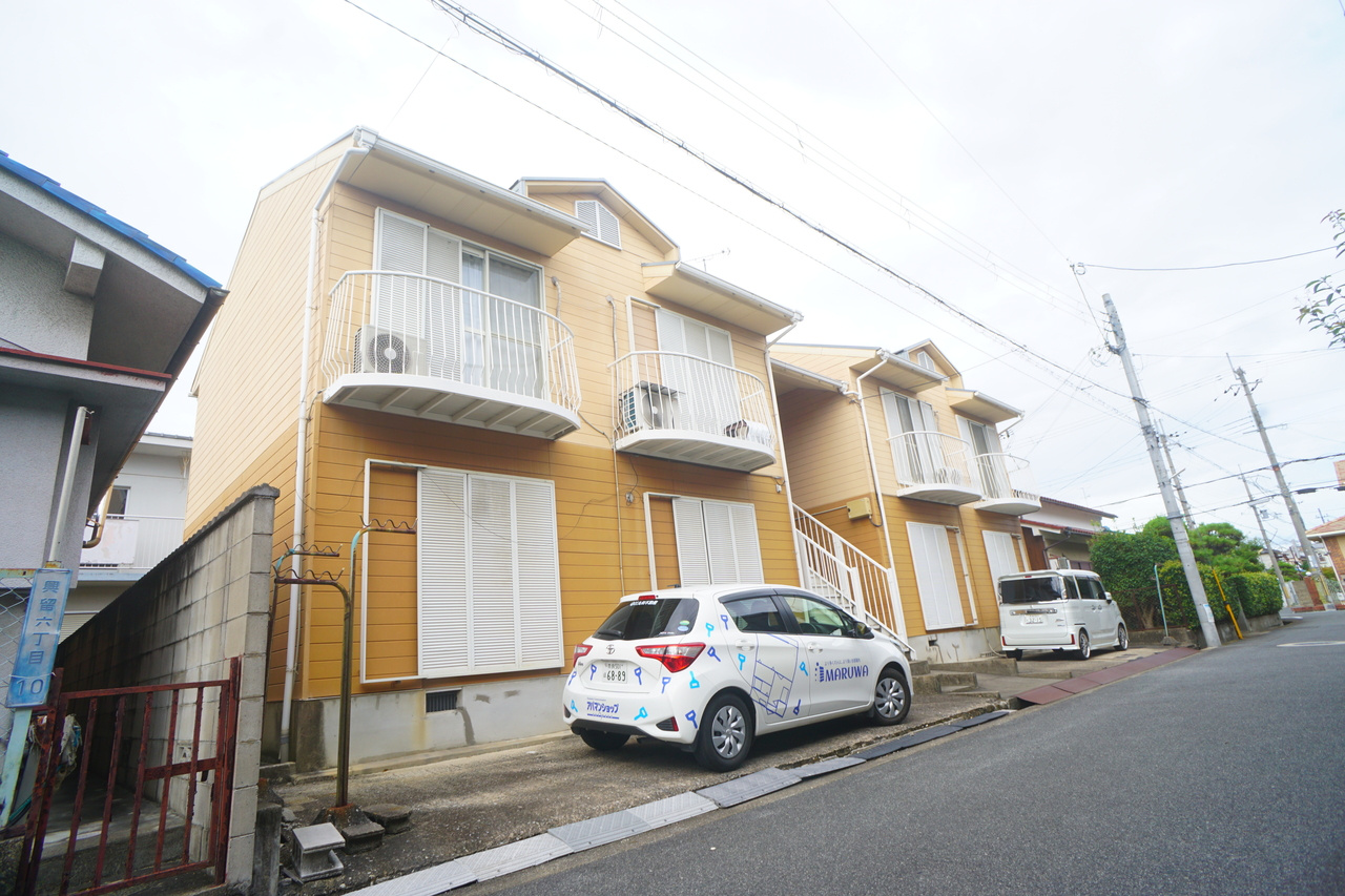 ハイツ斑鳩　興留の駐車場