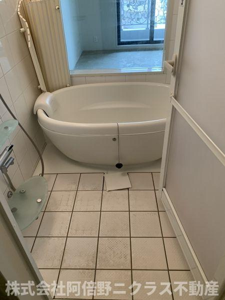 StoRKResidence昭和町の浴室|内装は別部屋の参考写真です。
