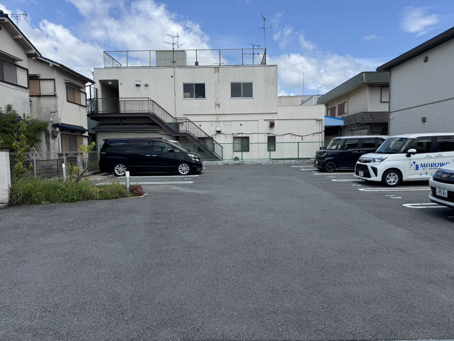 シャーメゾン　オーヴェストの駐車場