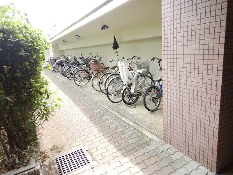 エランドール武庫之荘のその他共用部分|駐輪場