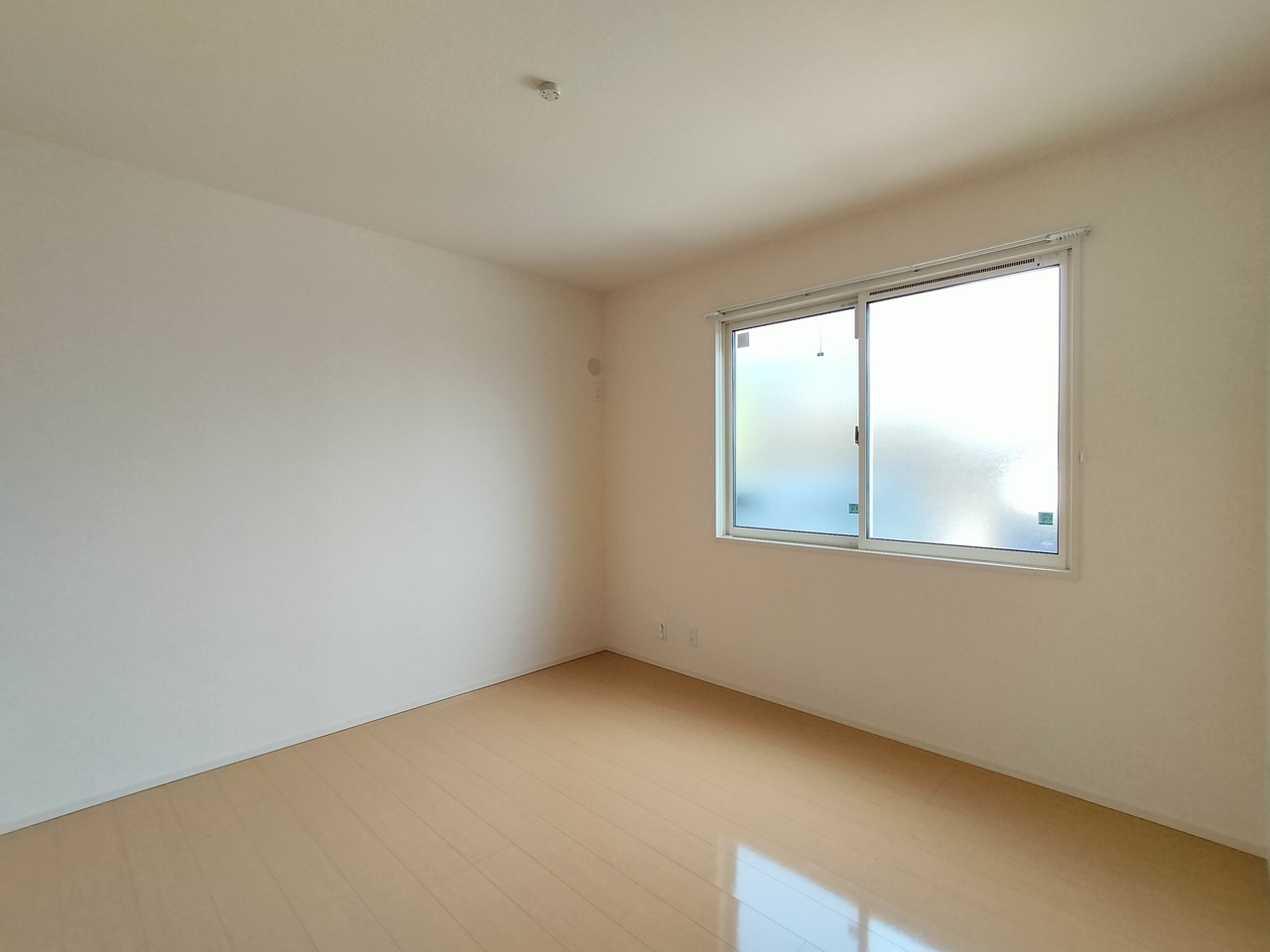 Ｄーｒｏｏｍ若葉台の洋室