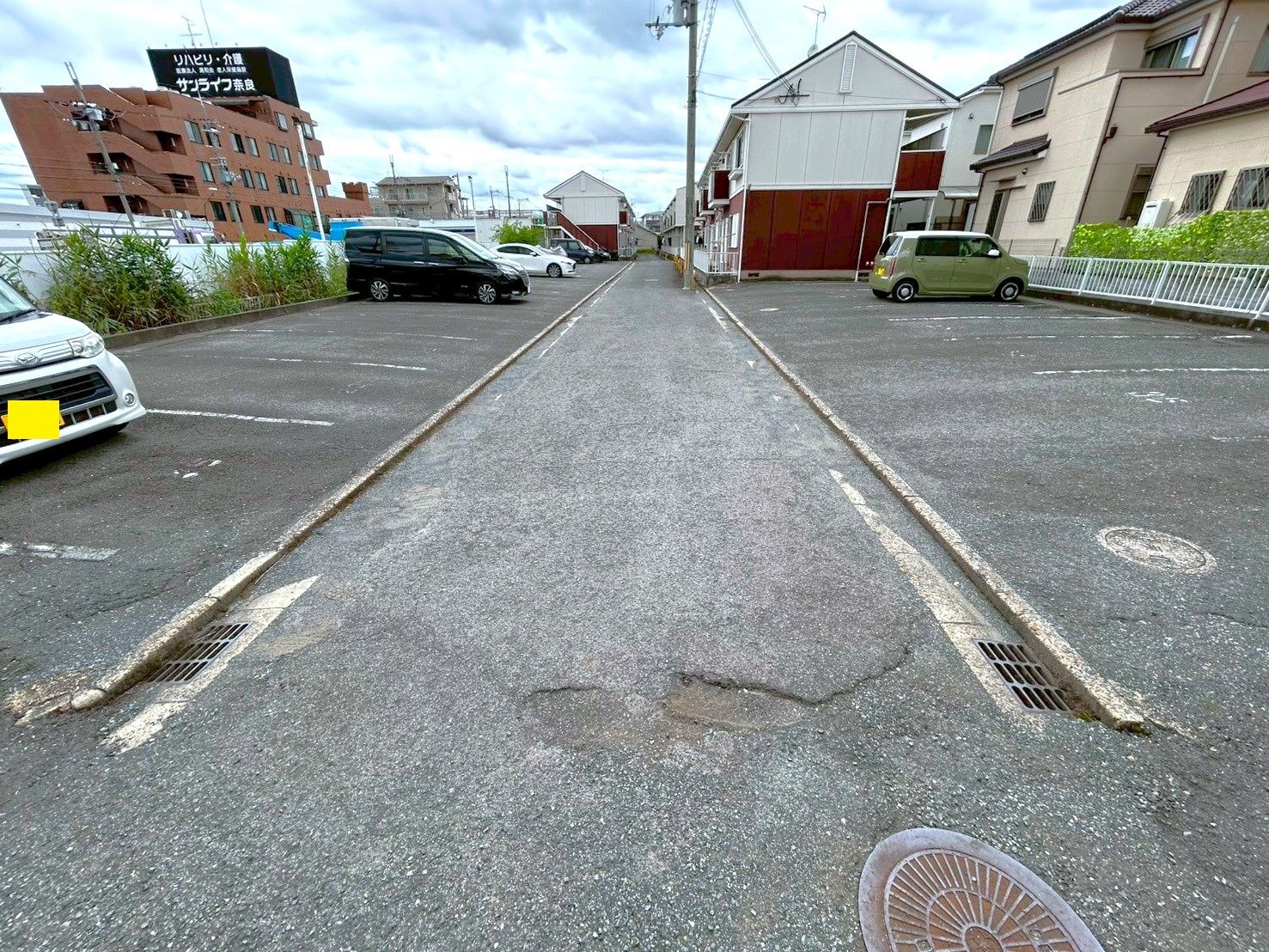 エクセルハイツＡ棟の駐車場