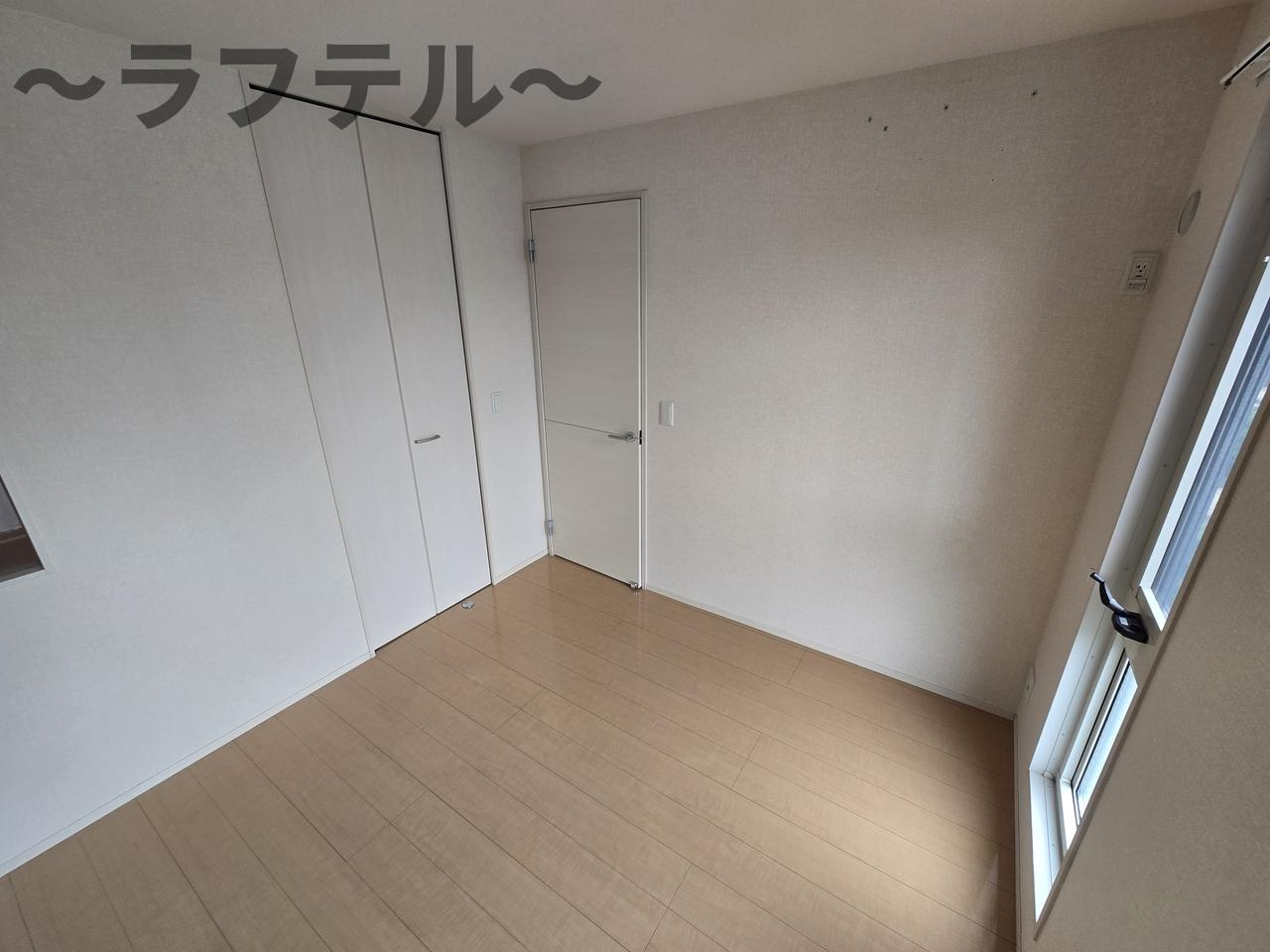 グラウクス　Ａの洋室