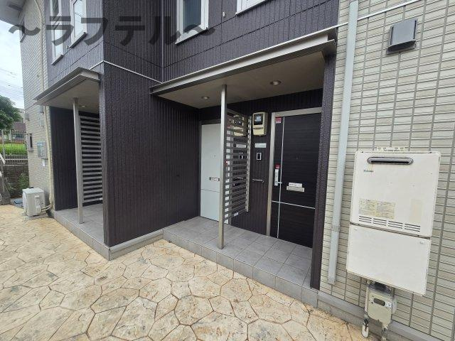 グラウクス　Ａのエントランス