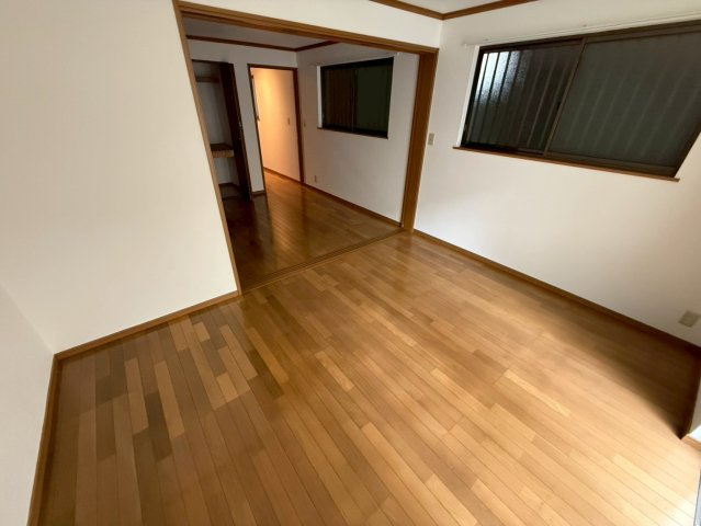 神殿マンション３号館の洋室