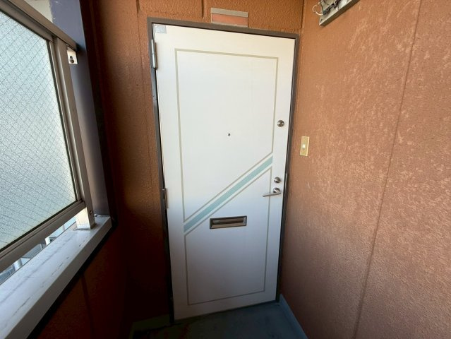 スコッチテリア三条の玄関
