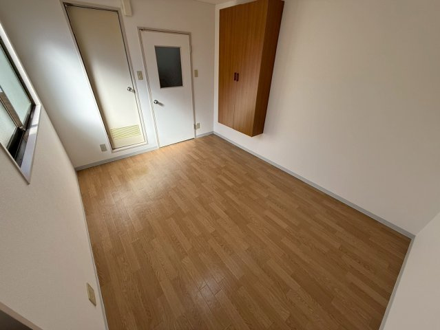 スコッチテリア三条の内装