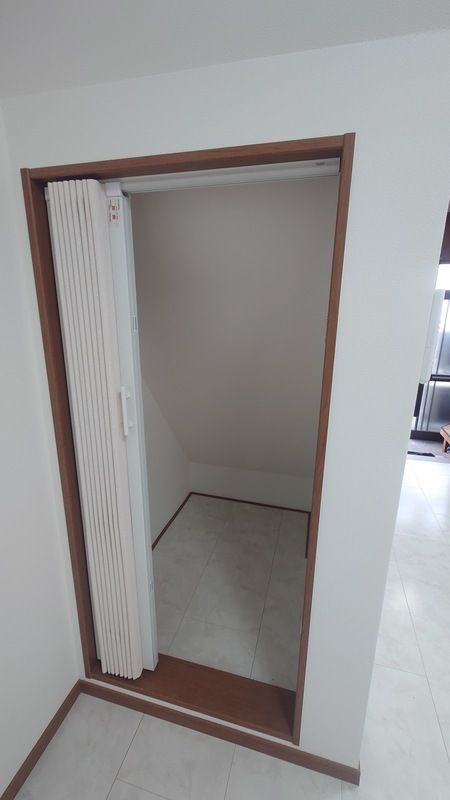 餌差町貸家の収納