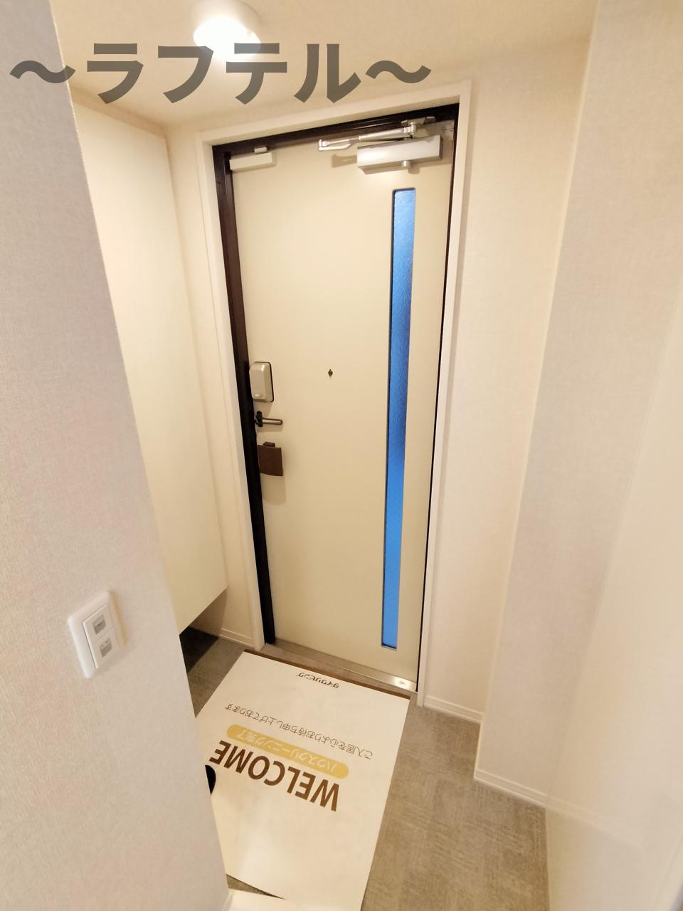 スリーカントリーの玄関|別部屋イメージ写真