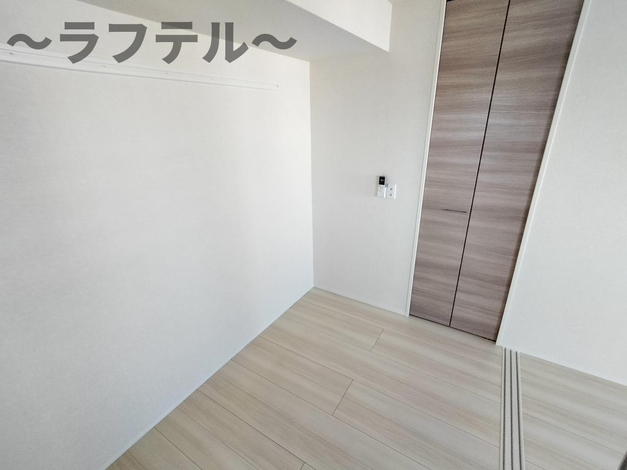 スリーカントリーの寝室|別部屋イメージ写真