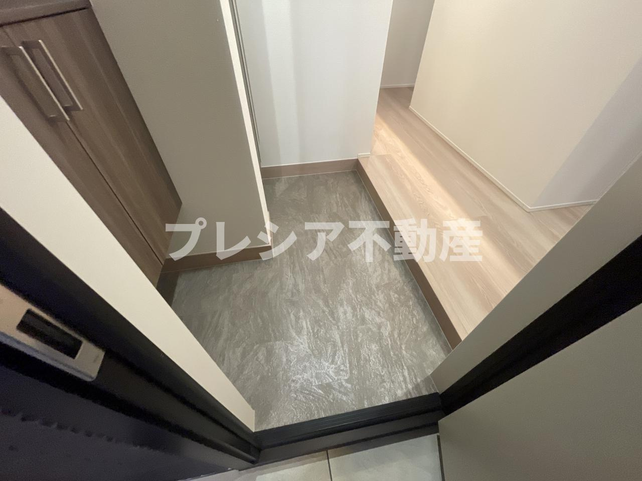 D-ROOM甲子園口の玄関