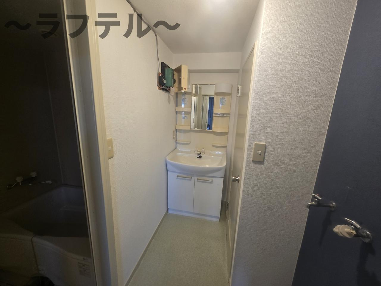 新所沢グリーンハイツの独立洗面台