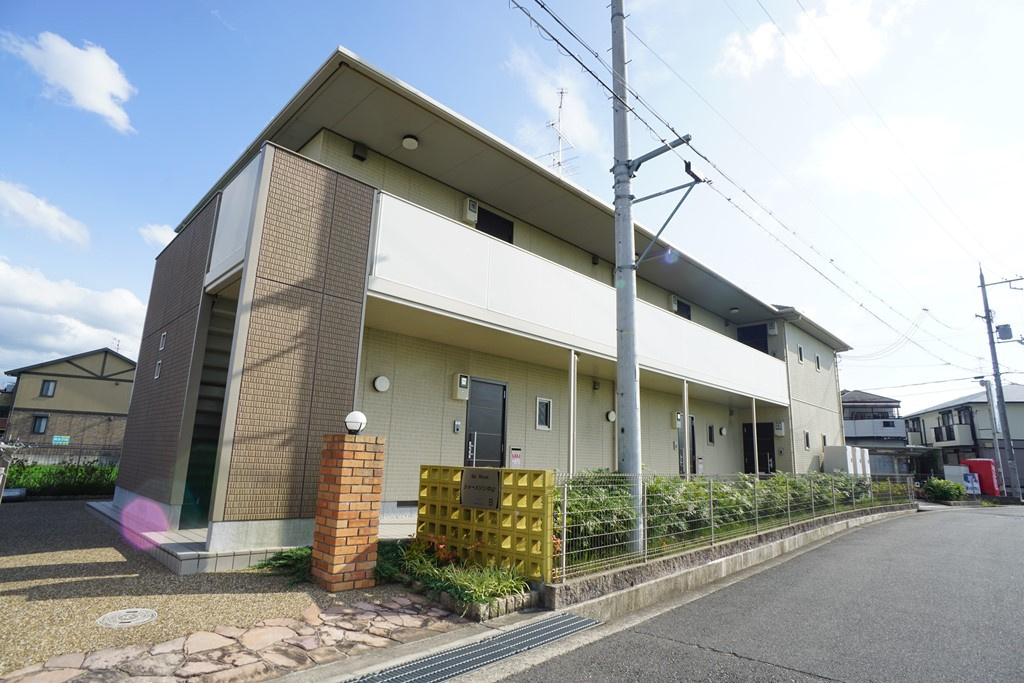 シャーメゾン中山Ｂ棟の外観