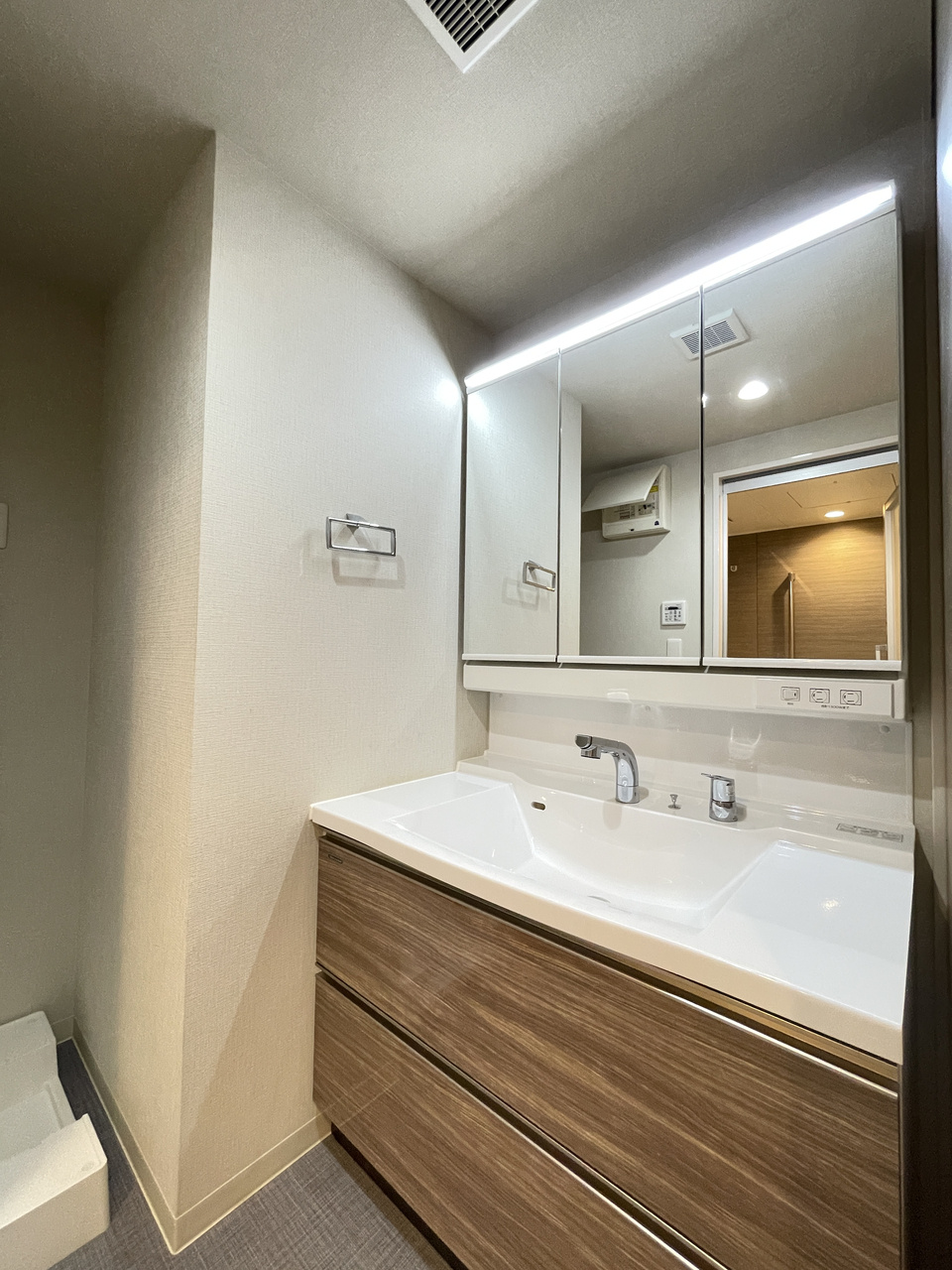 IBC　Residence　Westの洗面所